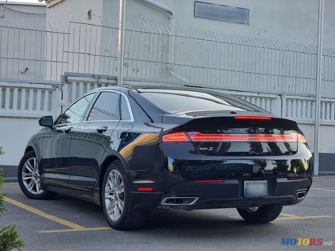 2014' Lincoln MKZ photo #4