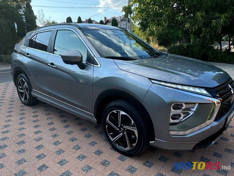 2021' Mitsubishi Eclipse Cross photo #2