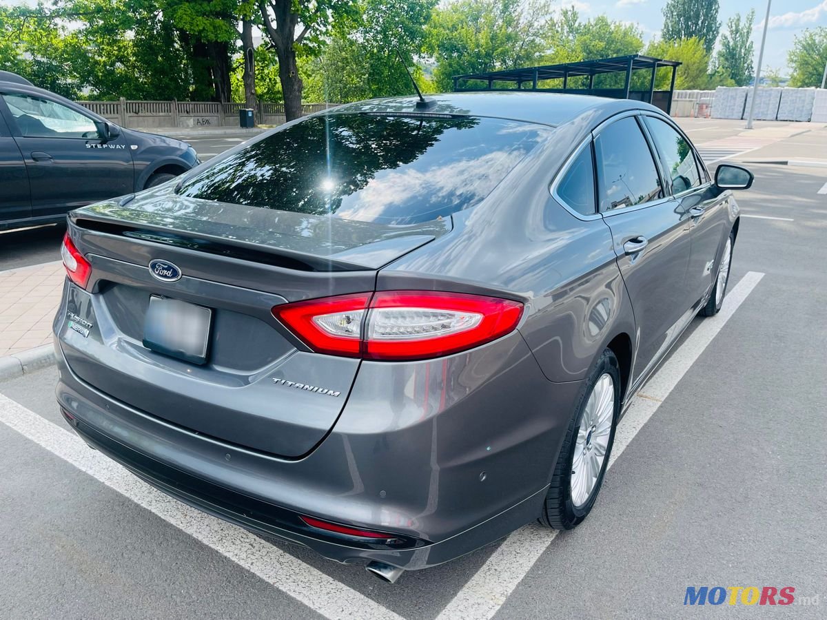 2013' Ford Fusion photo #4