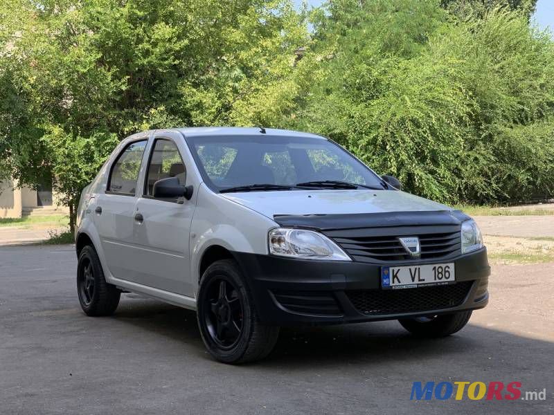 2012' Dacia Logan photo #1