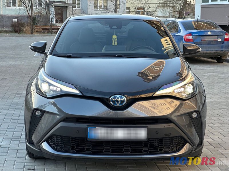 2022' Toyota C-HR photo #2
