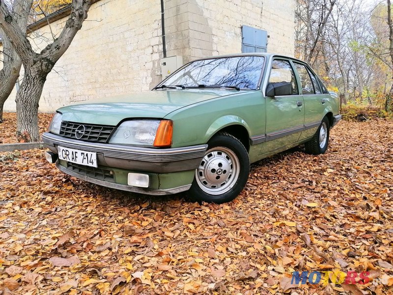 1984' Opel Rekord photo #1