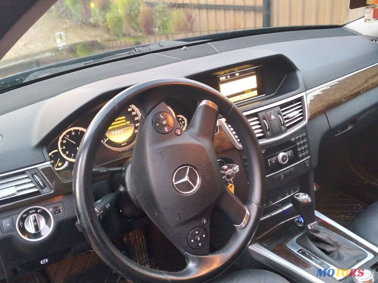2012' Mercedes-Benz E Класс photo #6