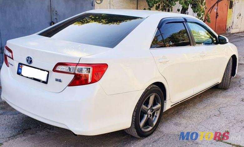 2011' Toyota Camry photo #2