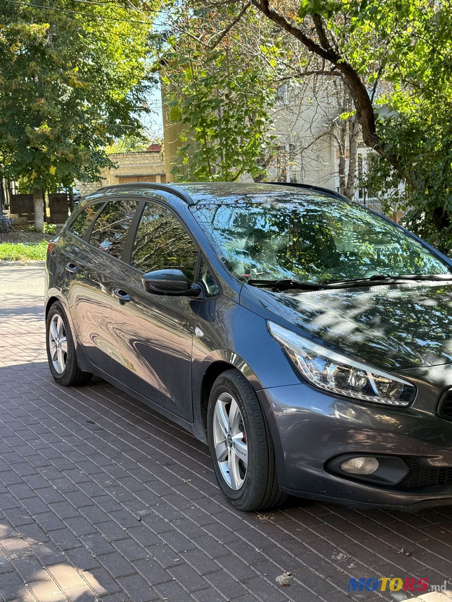 2013' Kia Ceed photo #5