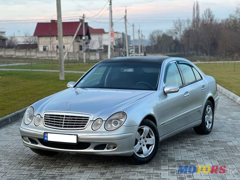 2003' Mercedes-Benz E Класс photo #2