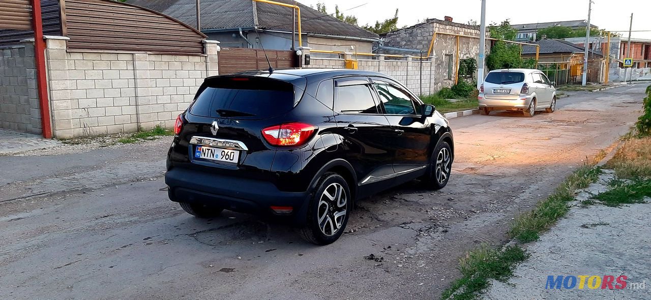 2014' Renault Captur photo #3