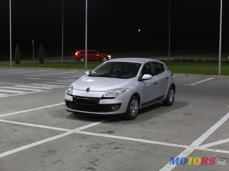 2012' Renault Megane photo #1