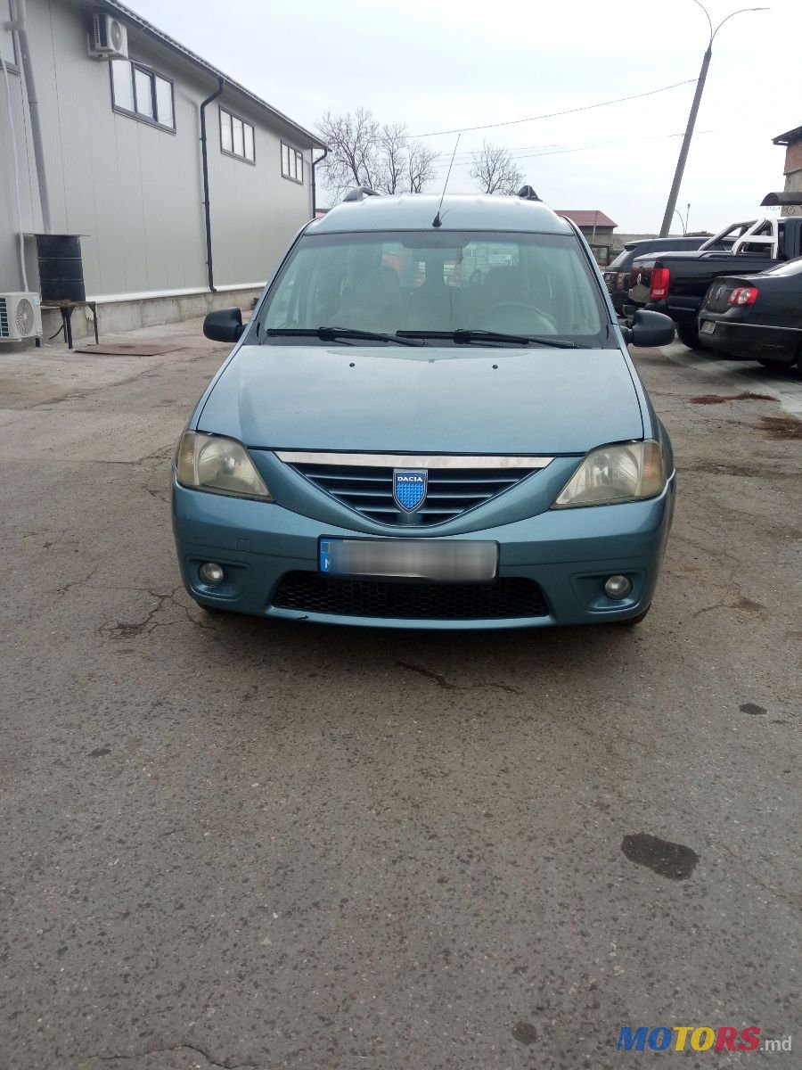 2008' Dacia Logan Mcv photo #1