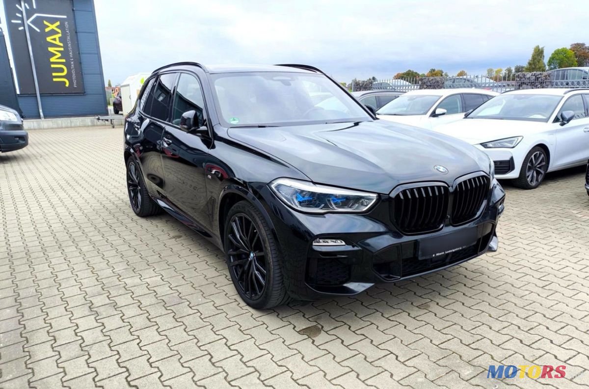 2021' BMW X5 photo #2
