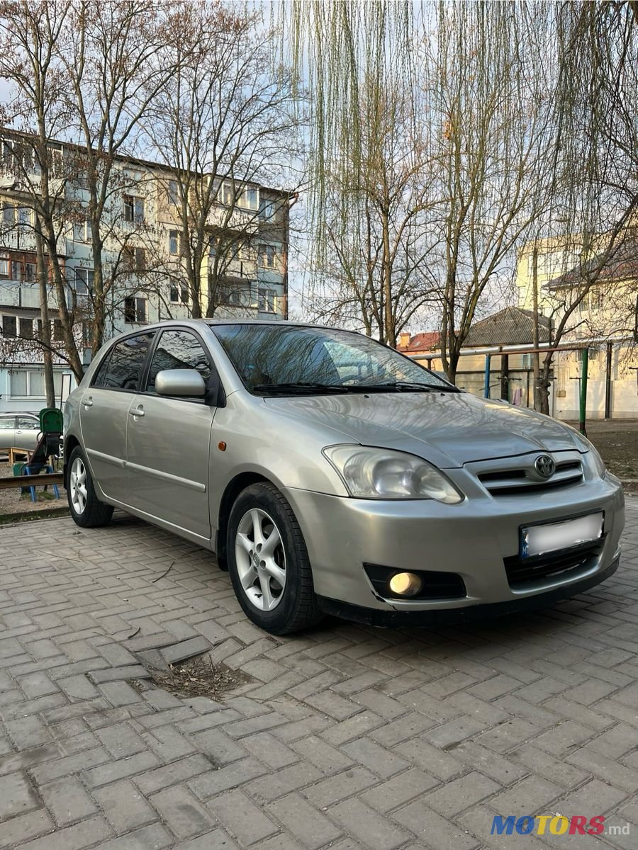 2005' Toyota Corolla photo #1