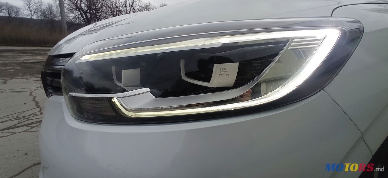 2015' Renault Kadjar photo #4