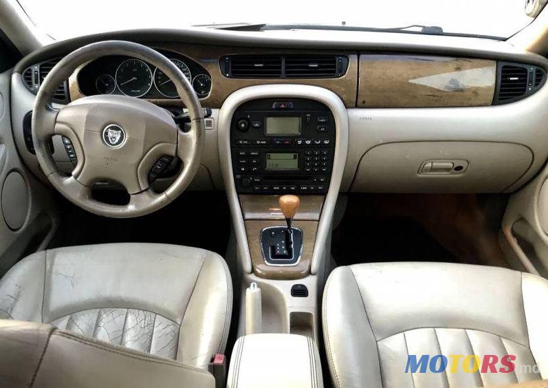 2002' Jaguar X-Type photo #2