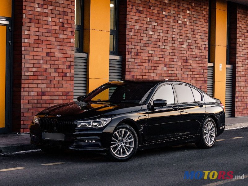 2016' BMW 7 Series photo #5