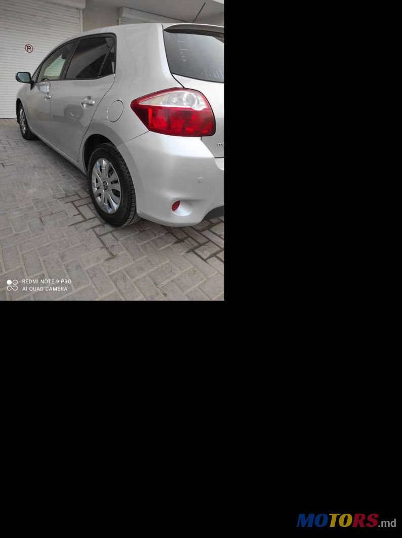 2010' Toyota Auris photo #3