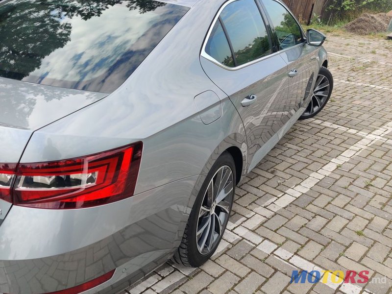 2015' Skoda Superb photo #4