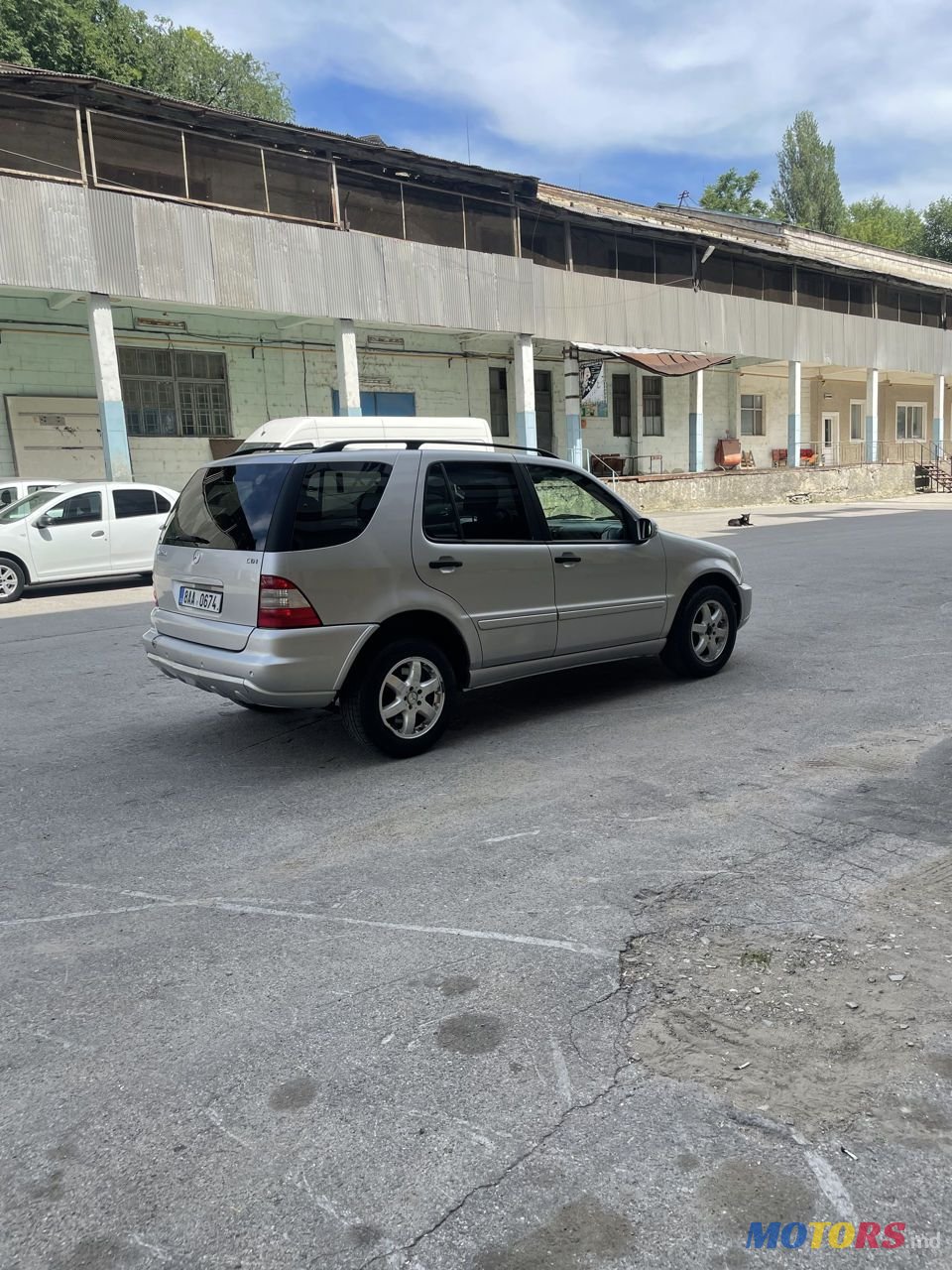 2004' Mercedes-Benz M Класс photo #3