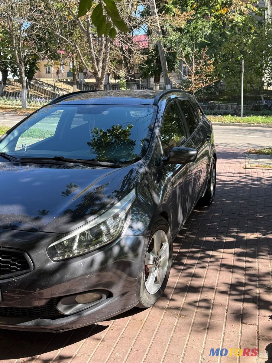 2013' Kia Ceed photo #4