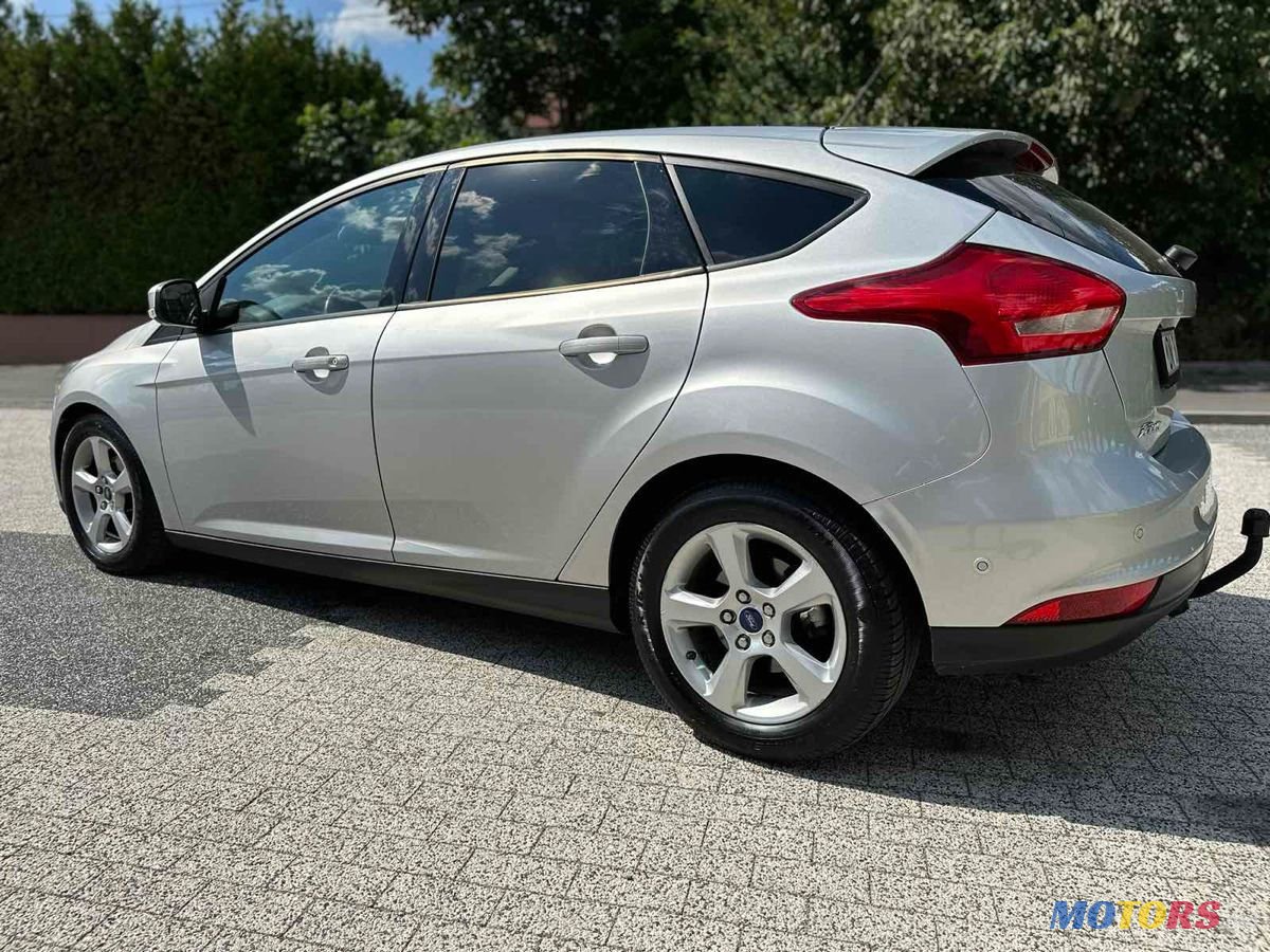 2016' Ford Focus photo #6