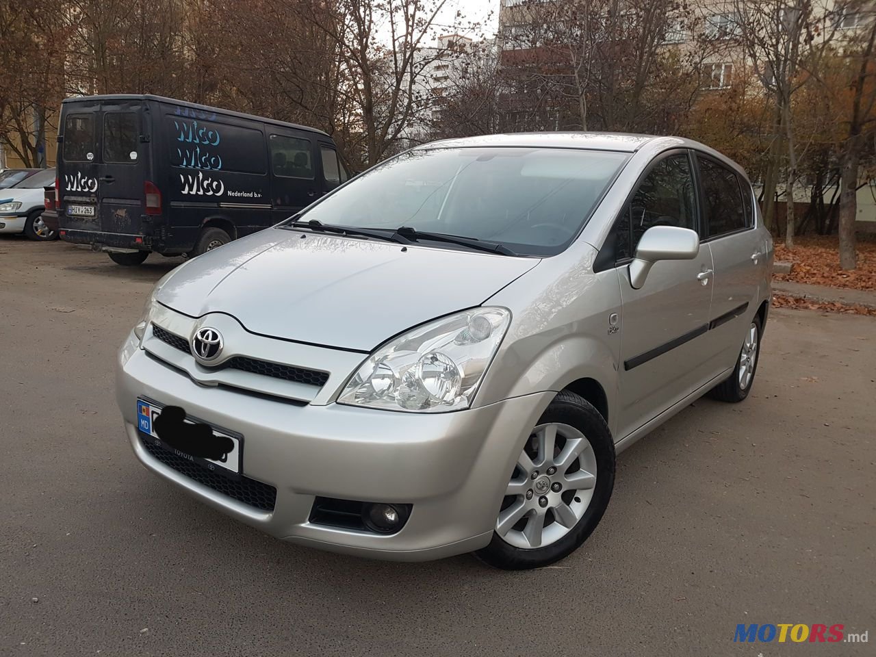 2005' Toyota Corolla Verso photo #2