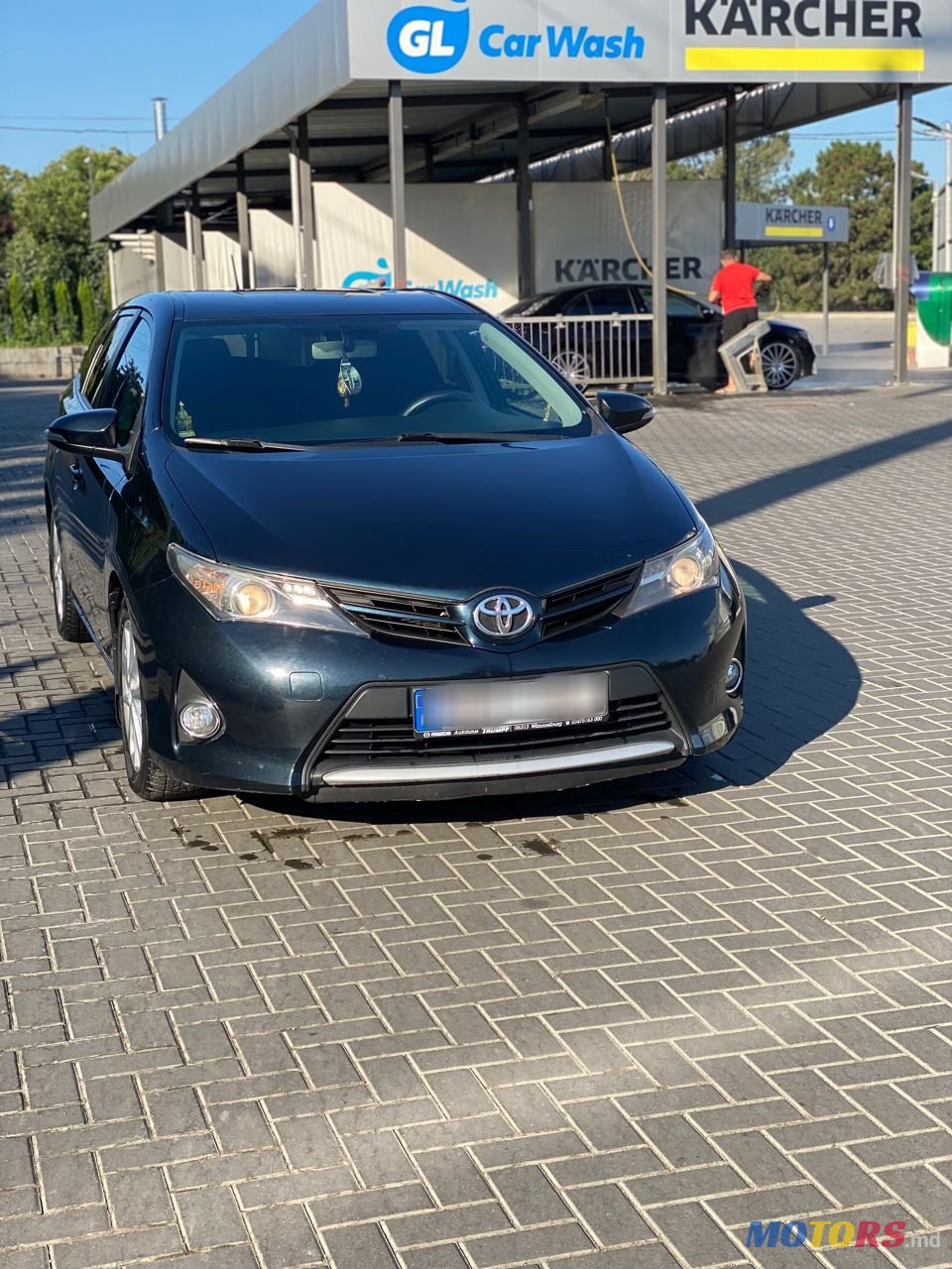 2014' Toyota Auris photo #2