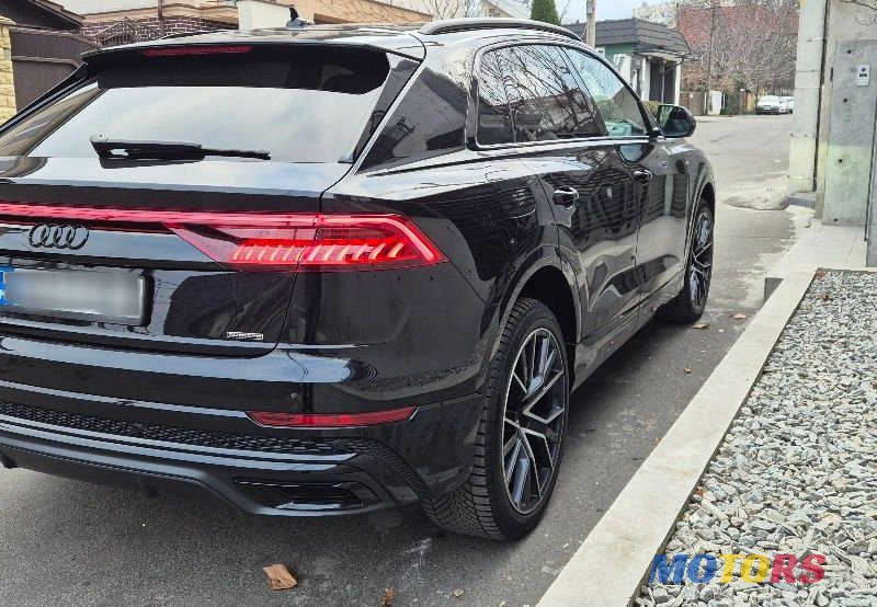 2020' Audi Q8 photo #4