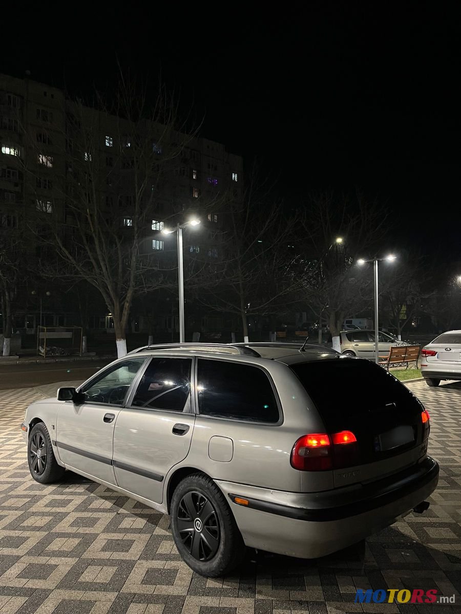 1999' Volvo V40 photo #3