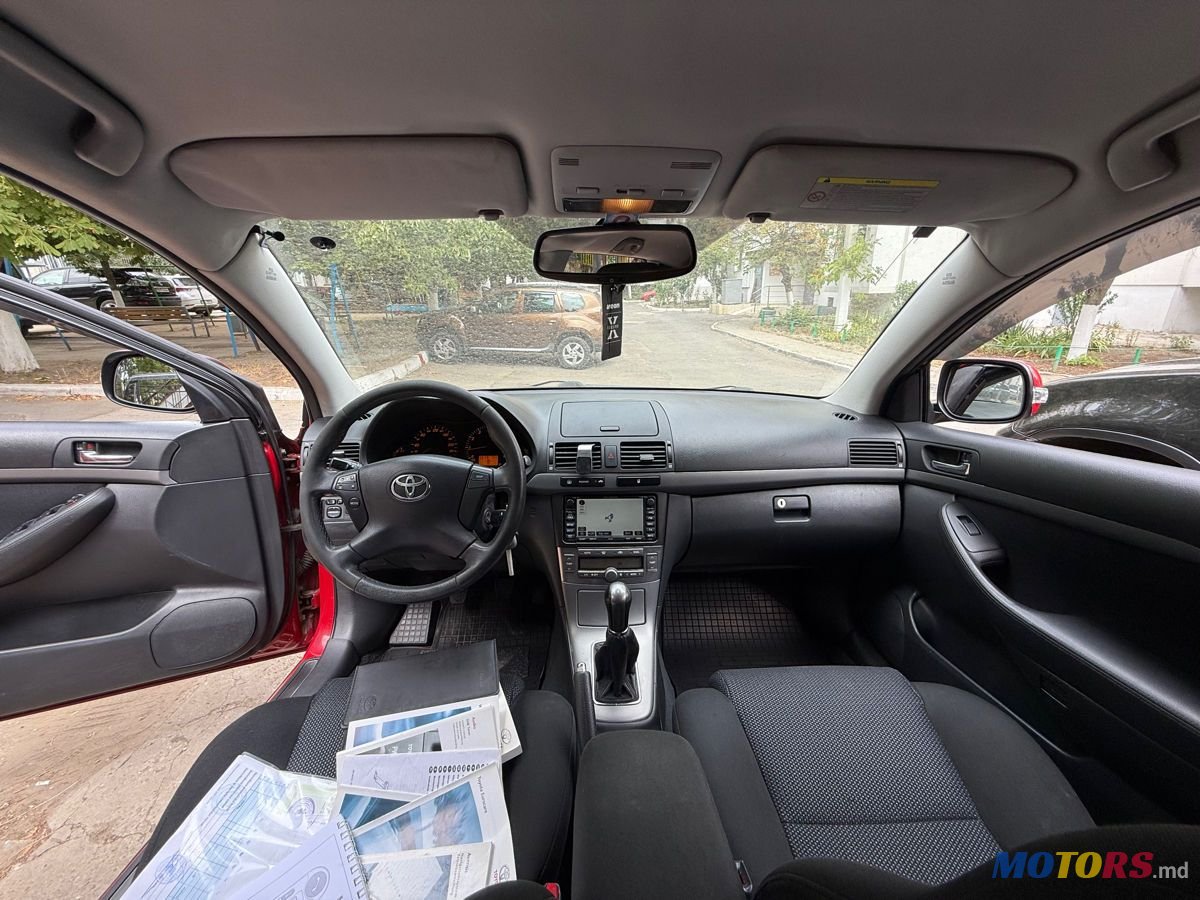 2008' Toyota Avensis photo #6