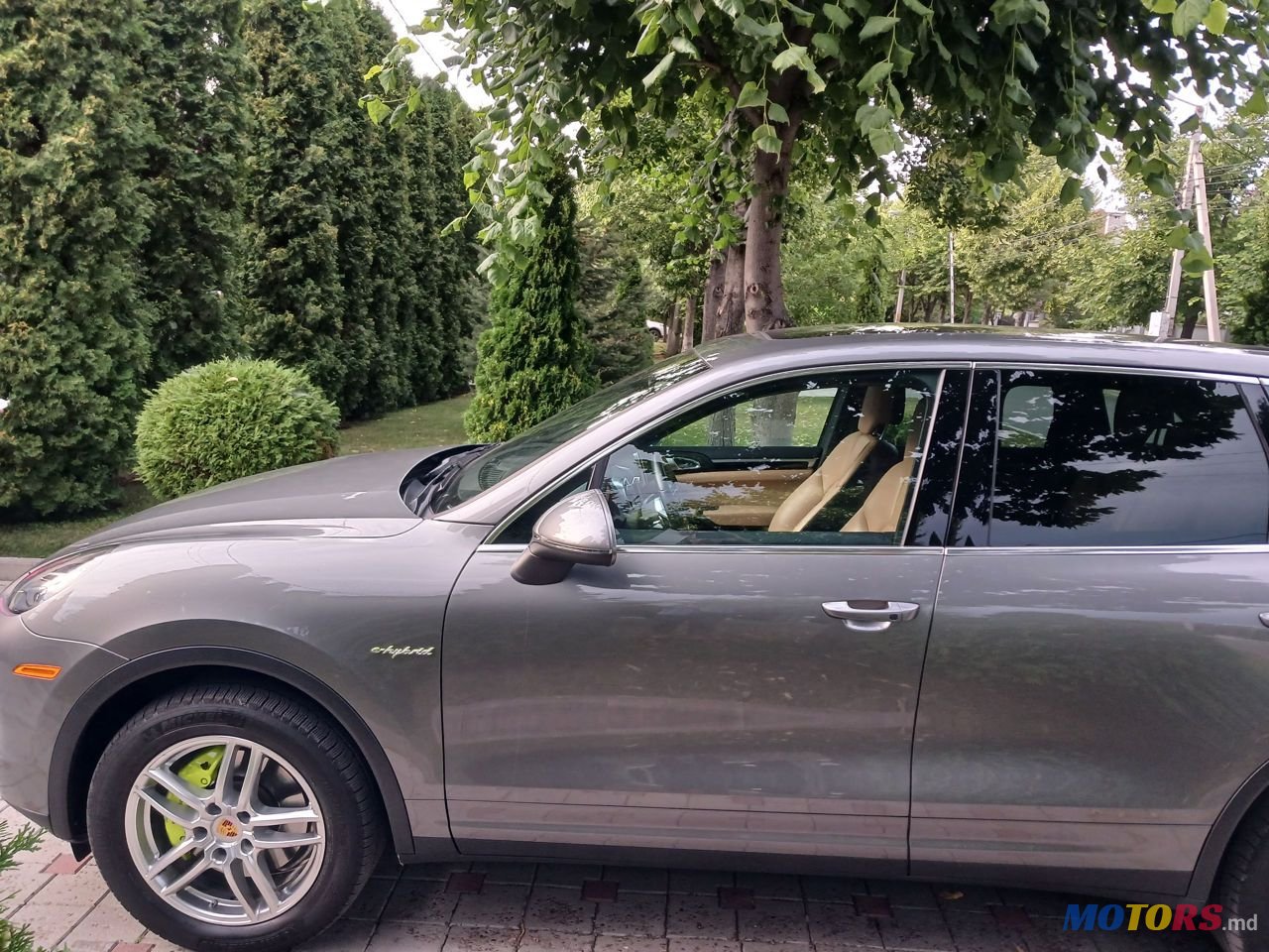 2016' Porsche Cayenne photo #6