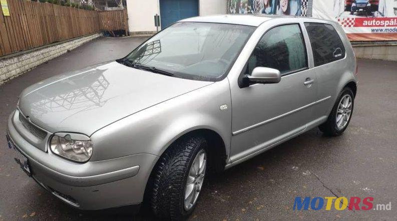 2003' Volkswagen Golf photo #3