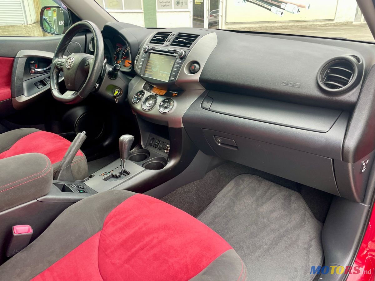 2011' Toyota RAV4 photo #6