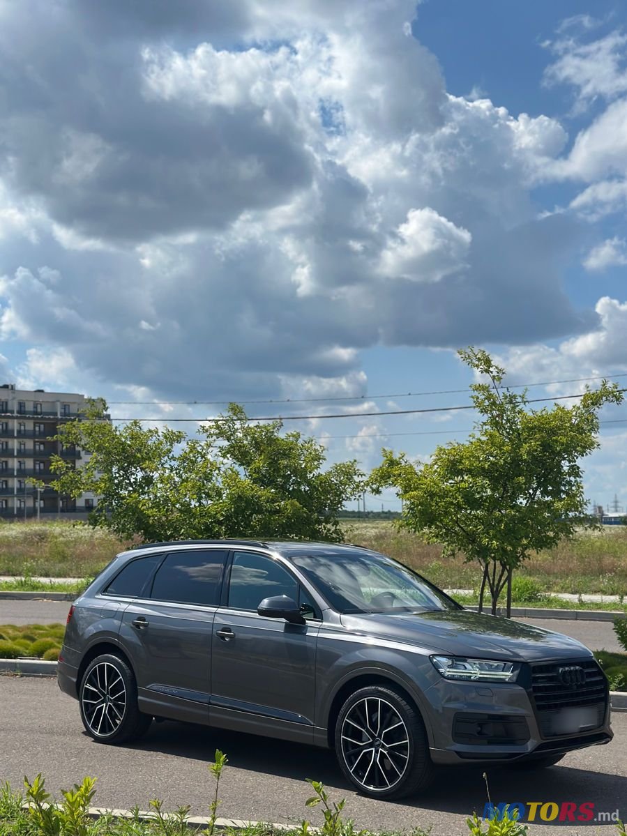 2018' Audi Q7 photo #4