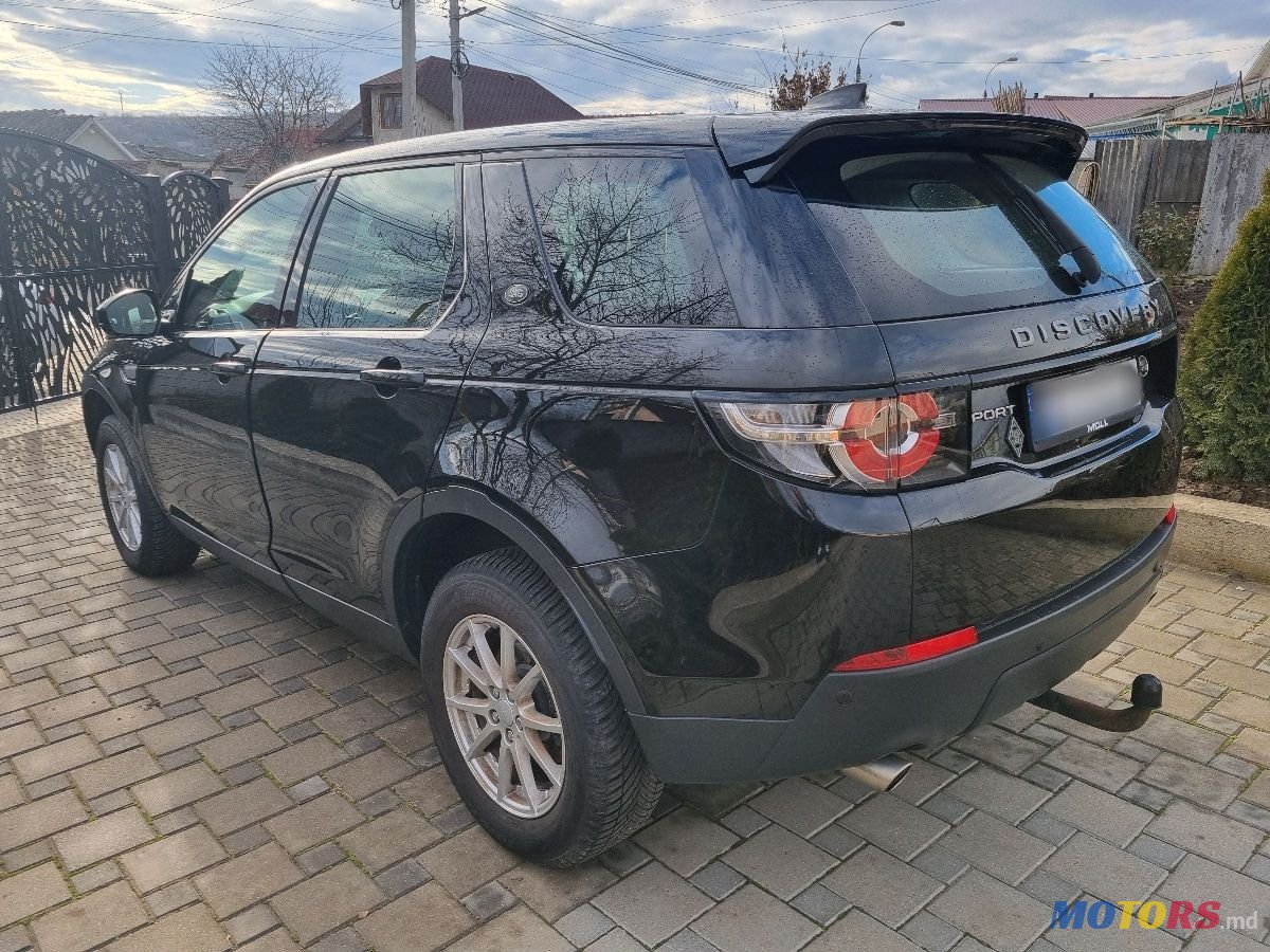 2017' Land Rover Discovery Sport photo #3