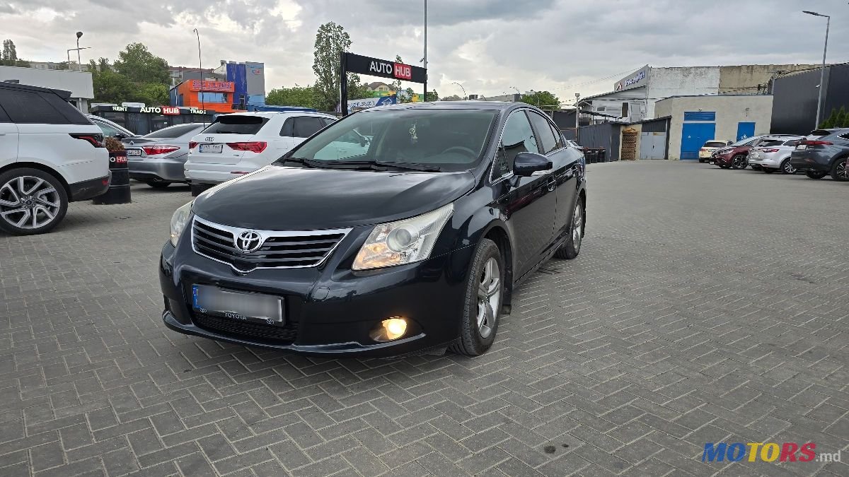 2011' Toyota Avensis photo #1