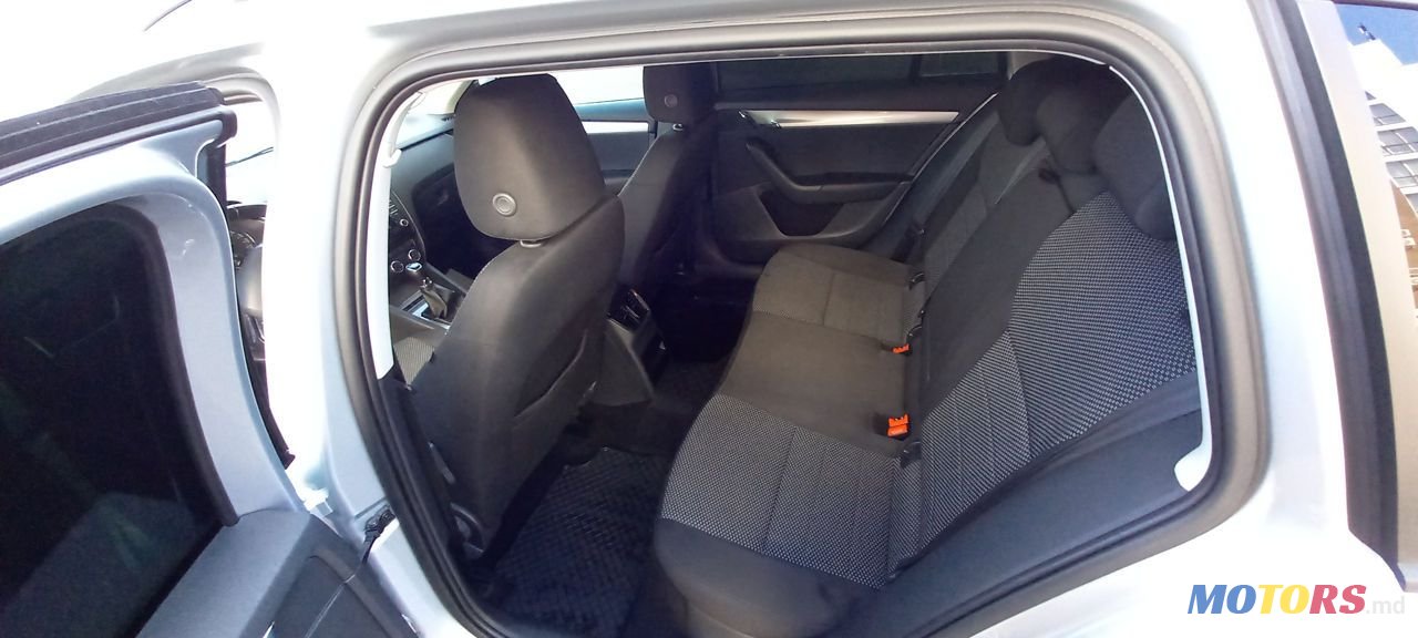 2013' Skoda Octavia photo #5