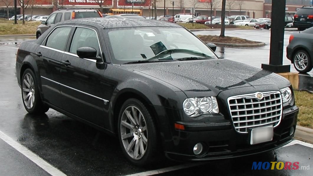 2005' Chrysler 300C photo #1