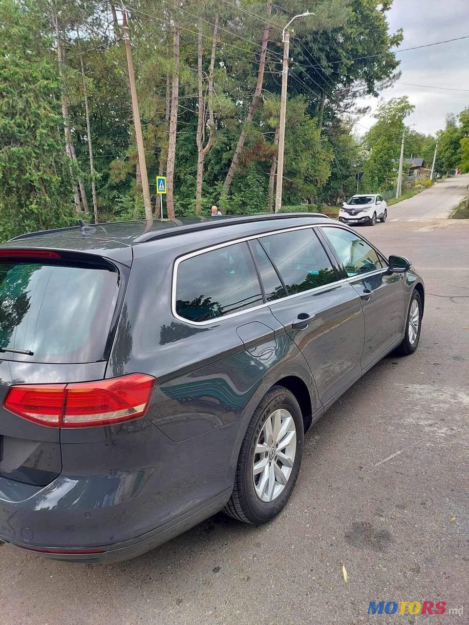 2015' Volkswagen Passat photo #3