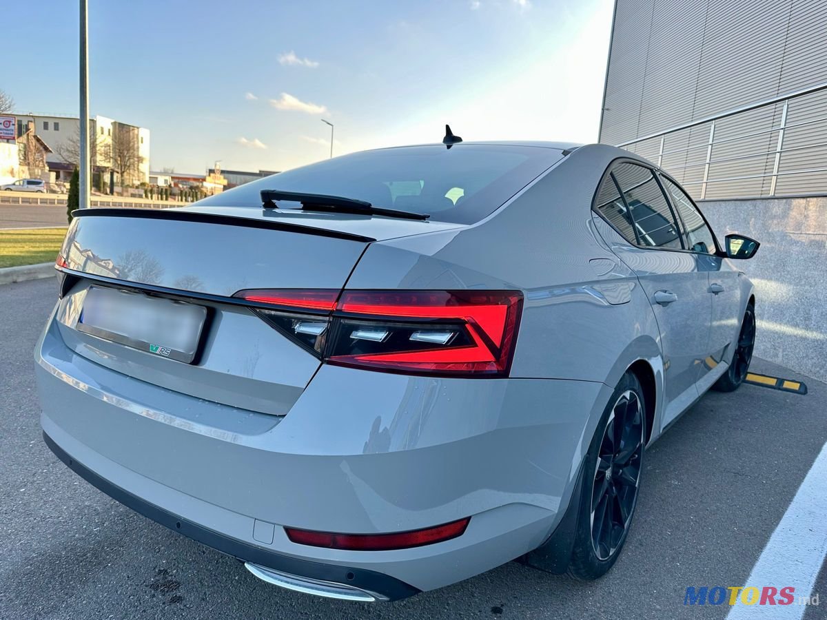 2020' Skoda Superb photo #5