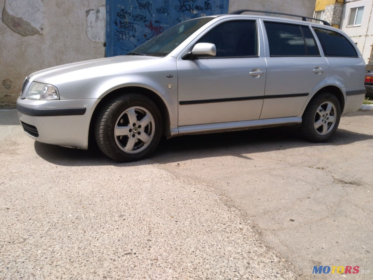 2002' Skoda Octavia photo #2