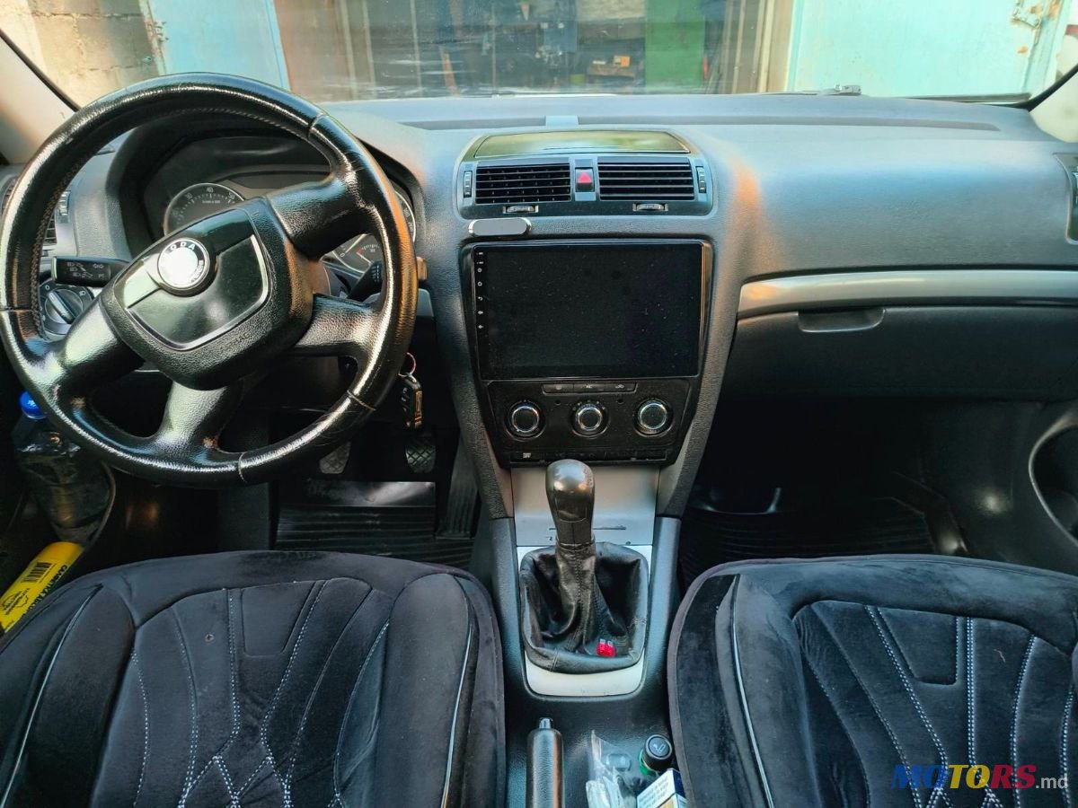 2013' Skoda Octavia photo #6