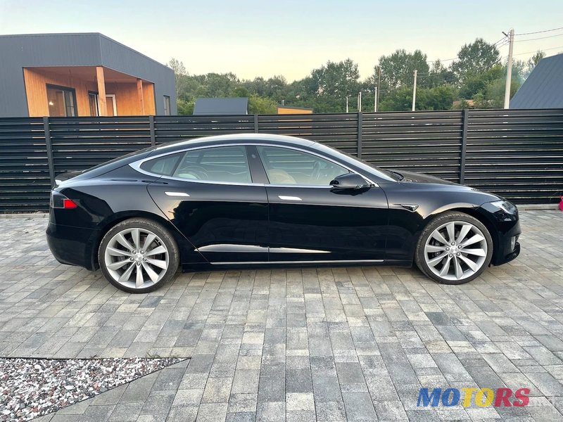 2016' Tesla Model S photo #2