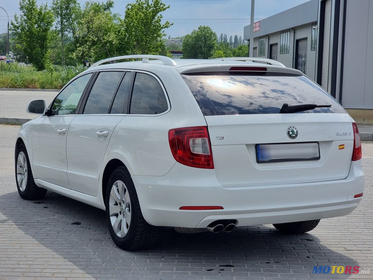 2012' Skoda Superb photo #6