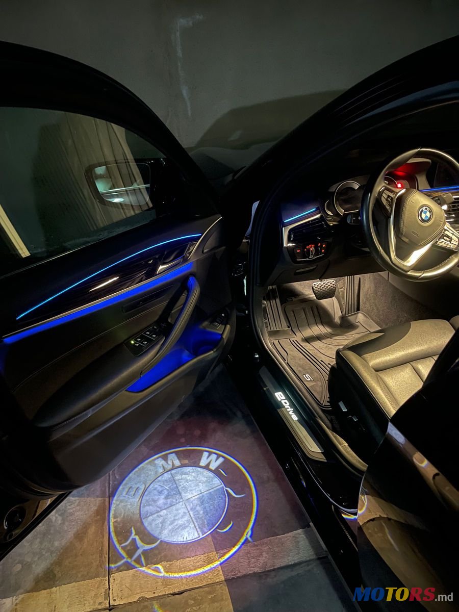 2018' BMW 5 Series photo #6
