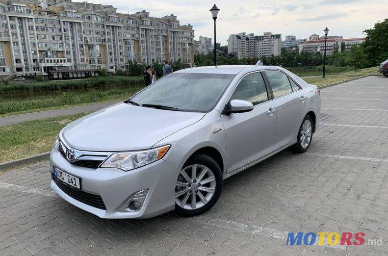 2012' Toyota Camry photo #1