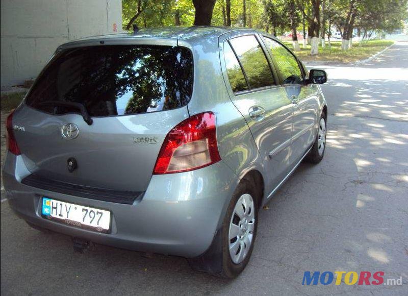 2007' Toyota Yaris photo #1