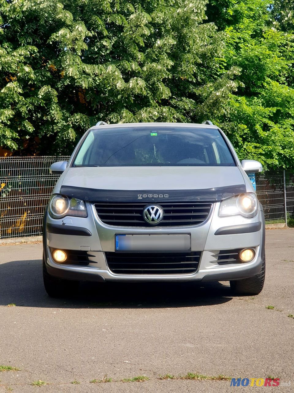 2008' Volkswagen Touran photo #1