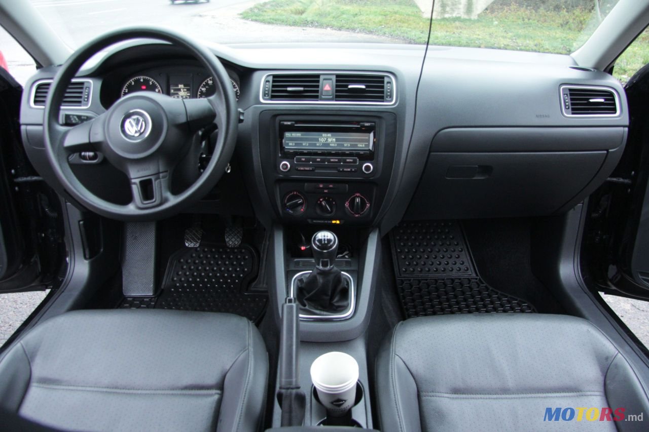 2014' Volkswagen Jetta photo #5