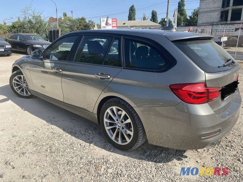 2016' BMW 3 photo #4