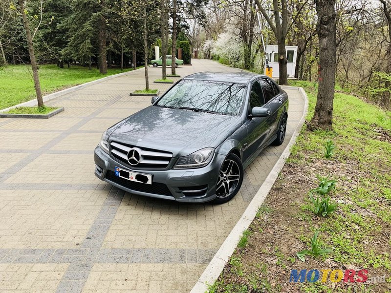 2012' Mercedes-Benz C Класс photo #2