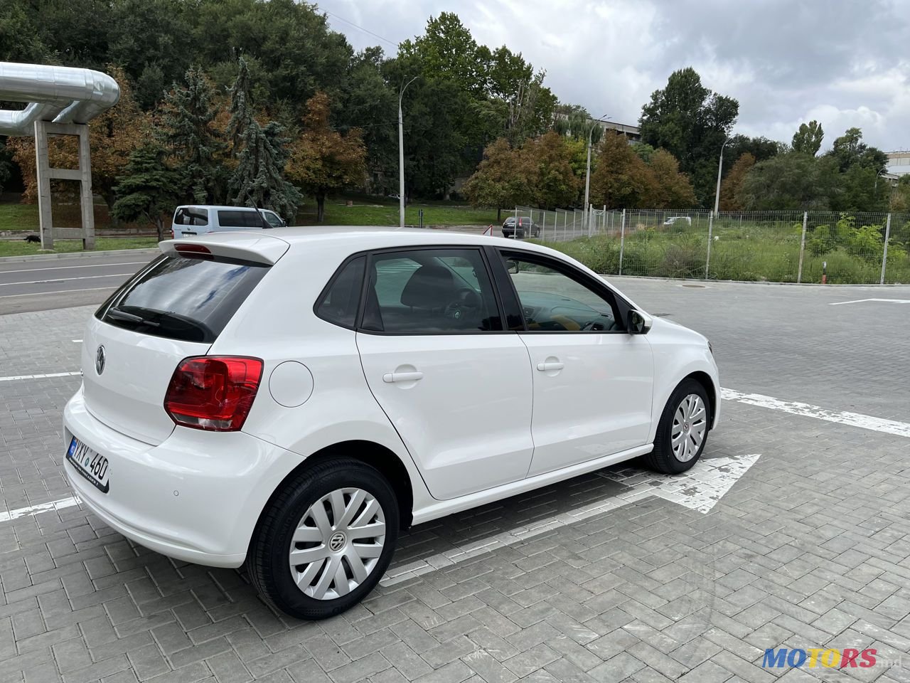 2014' Volkswagen Polo photo #4